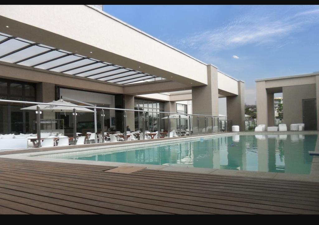 615 Sandton Skye Johannesburg Exteriör bild