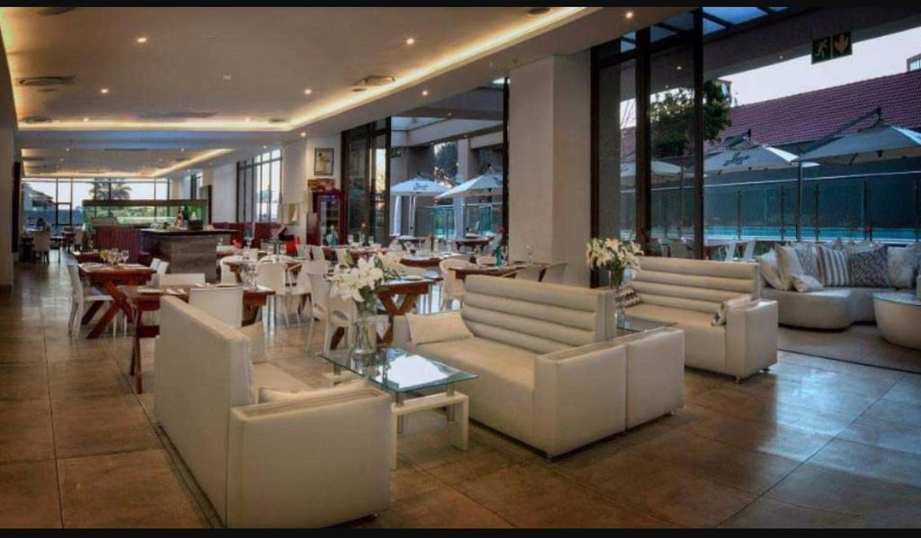 615 Sandton Skye Johannesburg Exteriör bild